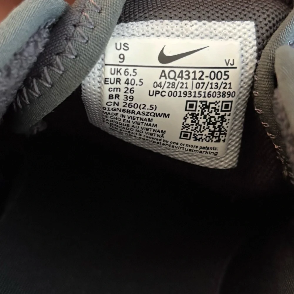 Nike Women's Air Max Dia Casual Sneakers from Finish Line - Picture 15 of 15